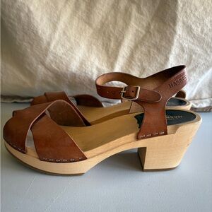 Swedish Hasbeens Tan Leather Clogs